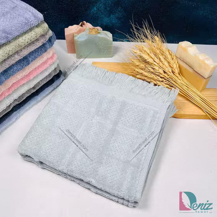 حوله دستی طرح مارتا رنگ طوسی سبز