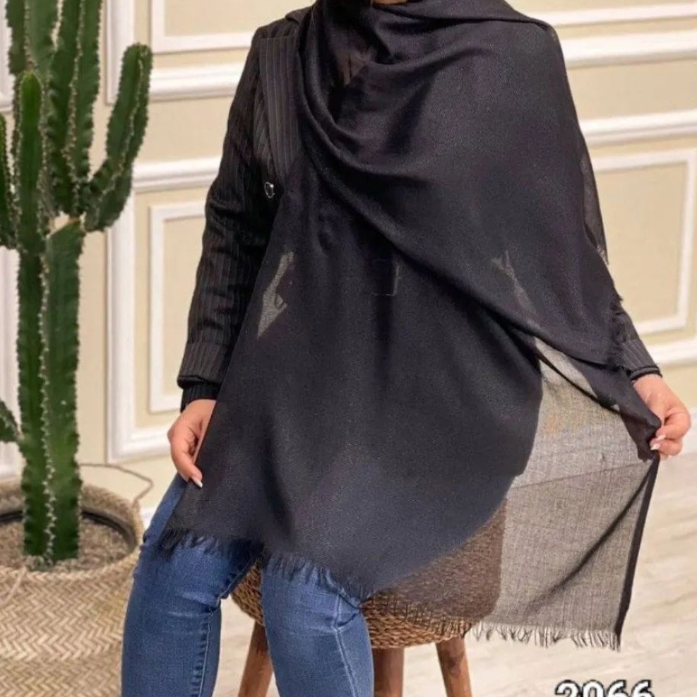 شال مشکی نخی تمام لمه
