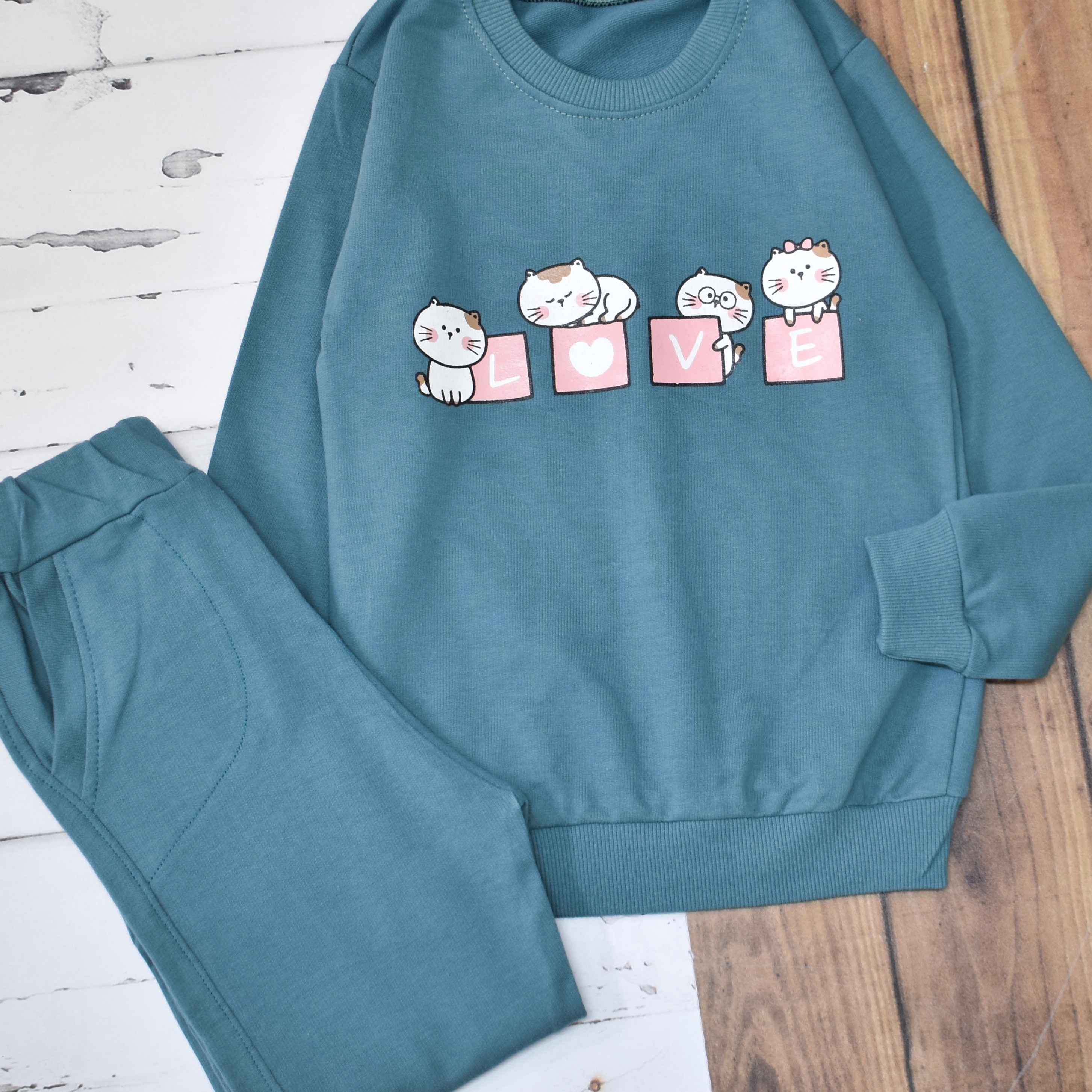 بلوز شلوار پیشی لاو