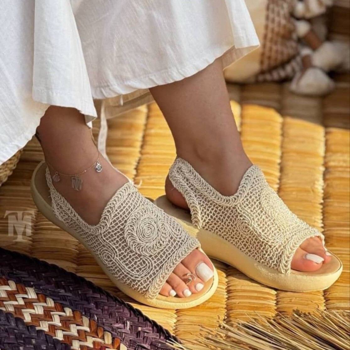 صندل زنانه گیپوری صندل دخترانه سبک و راحت قالب استاندارد با کیفیت سایز 37 تا 40 ارسال فوری