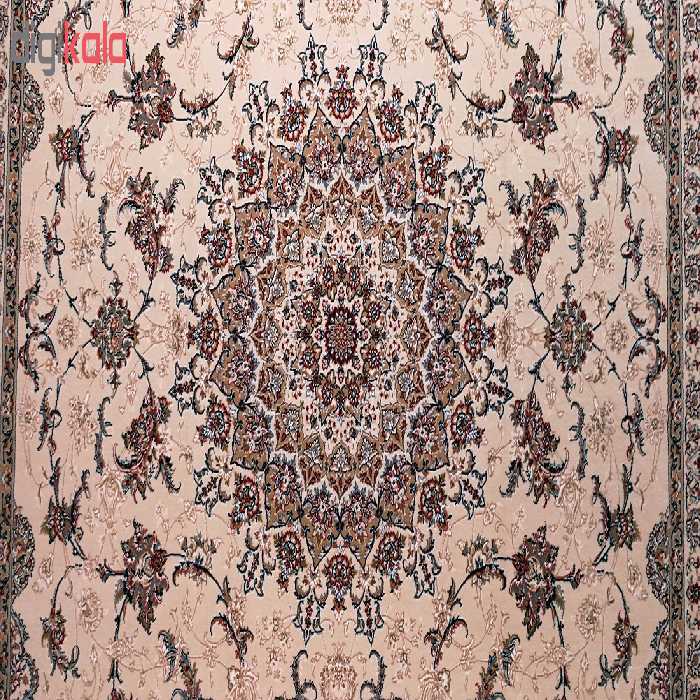 فرش ماشینی زمرد مشهد مدل نایین زمینه کرم