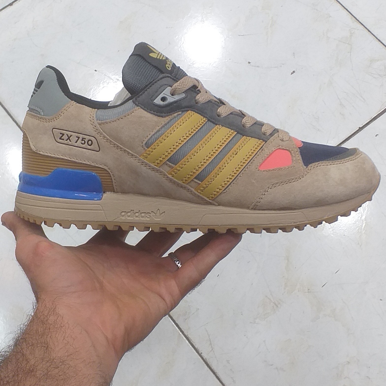 کتونی مردانه ZX مدل 750 اصلی ویتنام فوق العاده سبک و راحت و مقاوم
