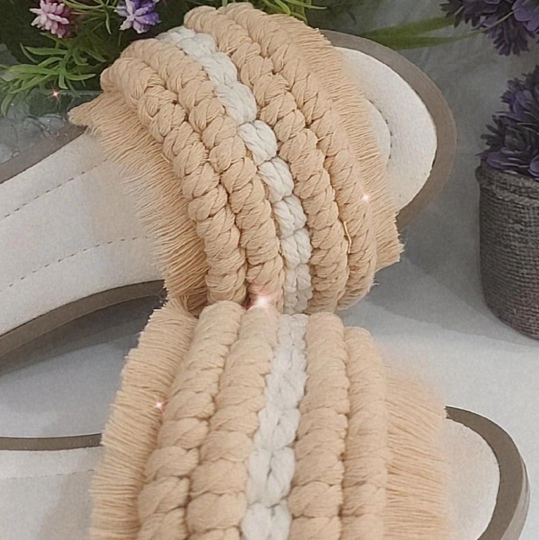 صندل گره مدادی