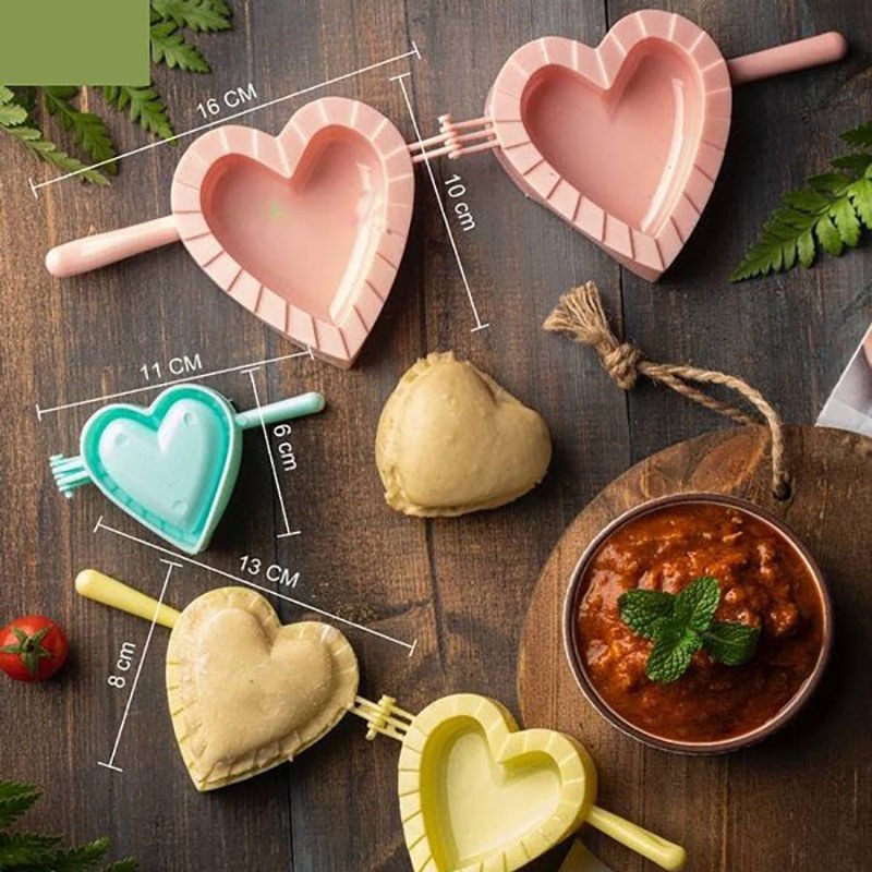 قالب پیراشکی زن گوشت و سمبوسه و پیراشکی و... 3 عددی 3 سایز در یک پک
