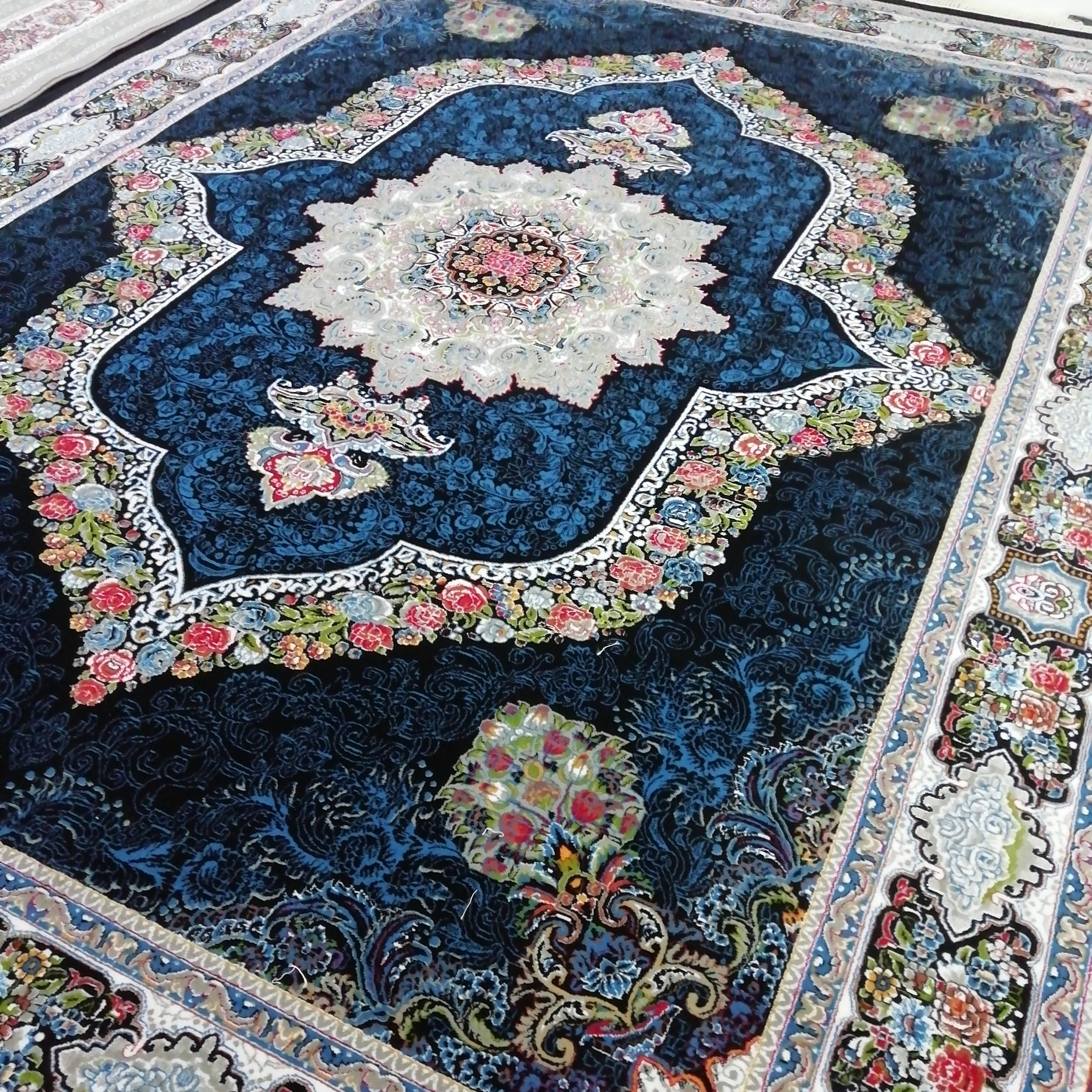 فرش 12متر کارینا سرمه ای 