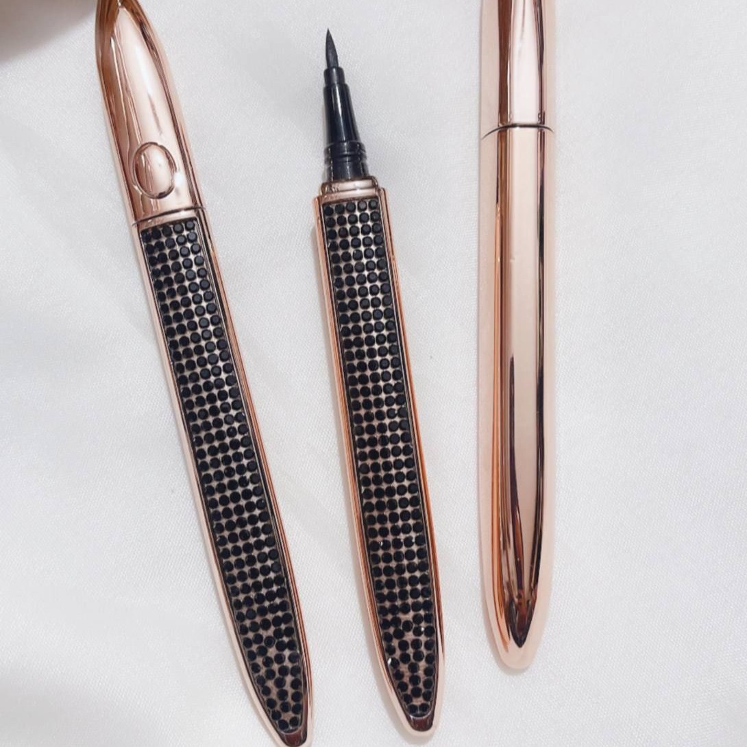 خط چشم نگینی رومانتیک