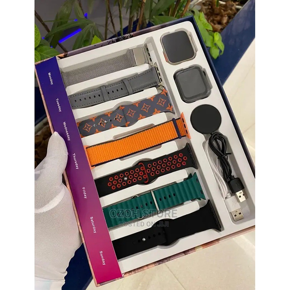 ساعت هوشمند wt8 ultra max دو عدد ساعت هوشمند به همراه 7 عدد بند