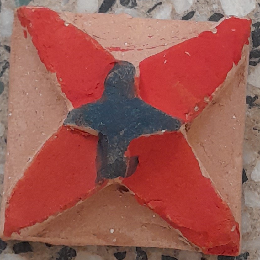 ستاره سفالی مغناطیسی 