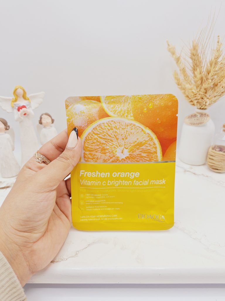 ماسک ورقه ای روشن کننده ویتامین سی برند بیوآکوا کد 2425