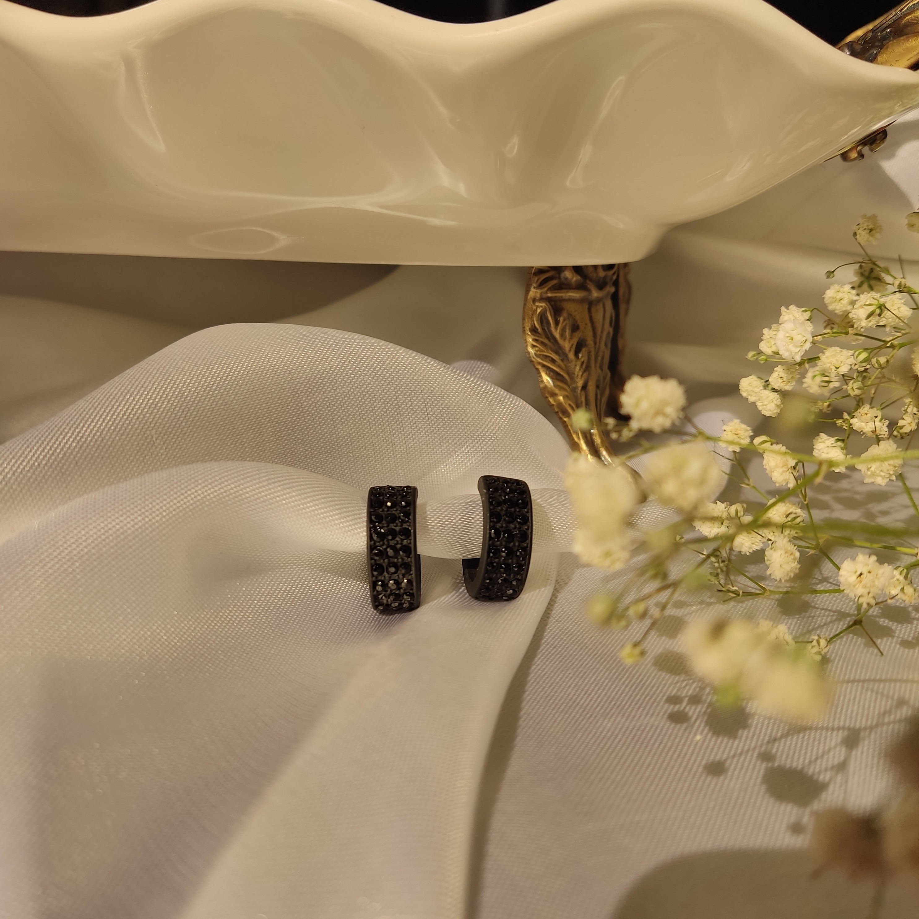 گوشواره میخی
