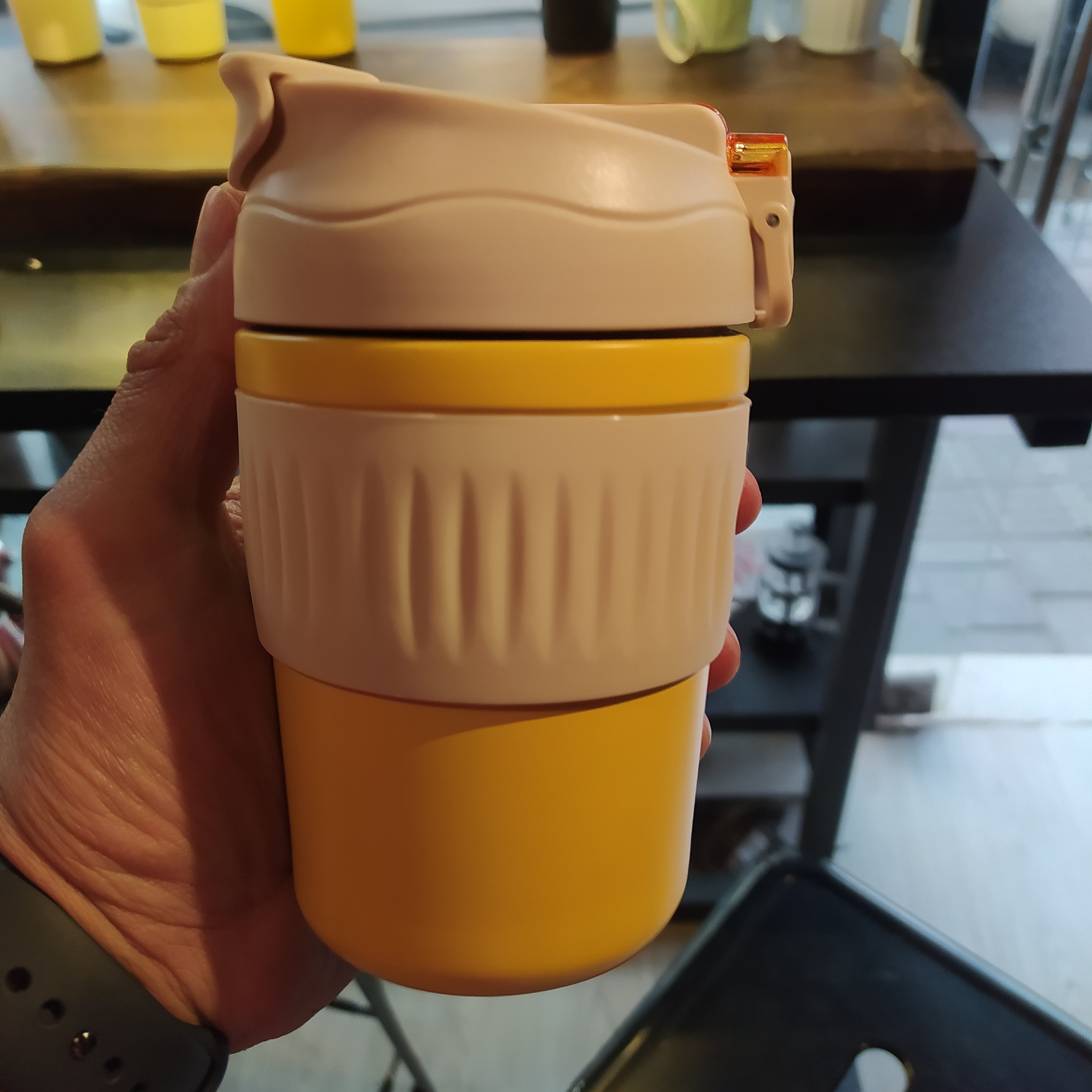 ماگ سفری 400 میل