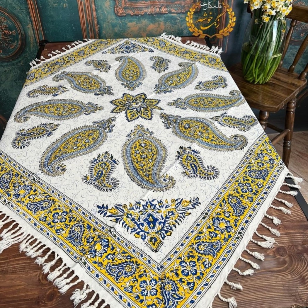 سفره رومیزی قلمکاری یک متری