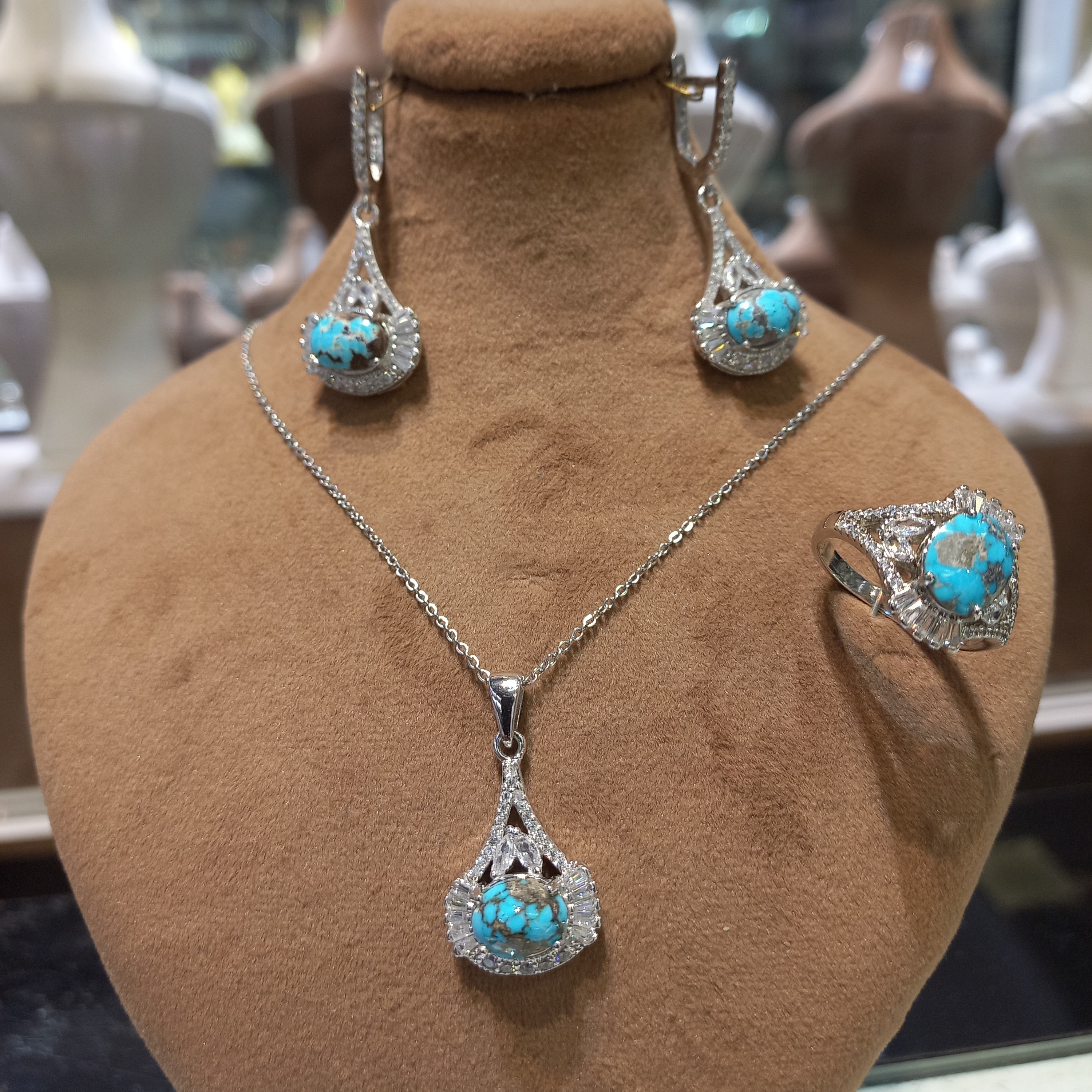 نیمست نقره فیروزه نیشابور  همراه با روکش طلا سفیر 