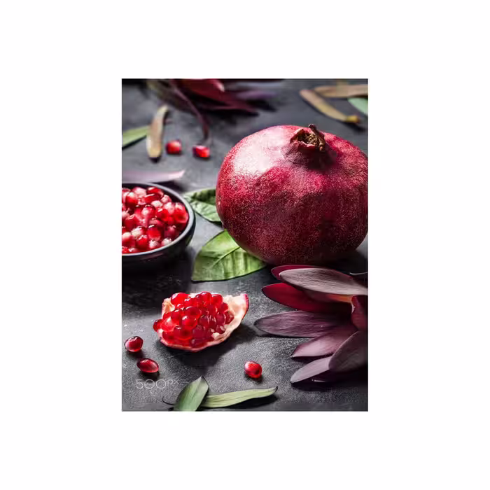 تابلو شاسی مدل شب یلدا و نقاشی انار و گل T7276 | دنیای قاب