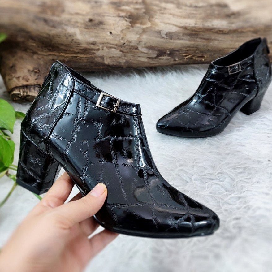 نیم بوت ورنی شیک