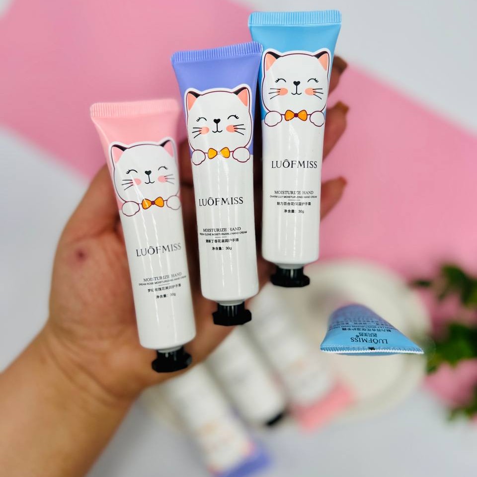 کرم مرطوب کننده دست و صورت تیوپی مرطوب کننده و آبرسان دست لاف میس 30 میل کرم پیشی