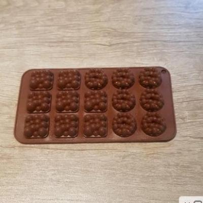 قالب شکلات سیلیکونی