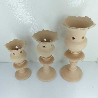  شمعدان سفالی خام مدل لب کمانی کد SH102 مجموعه سه عددی