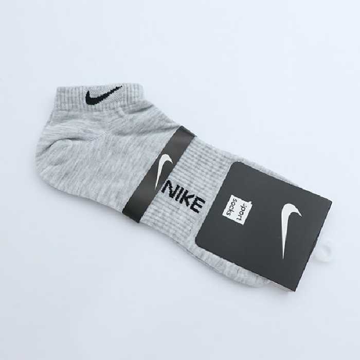 جوراب مچی مارک نایک رنگ طوسی روشن پافیت 22652