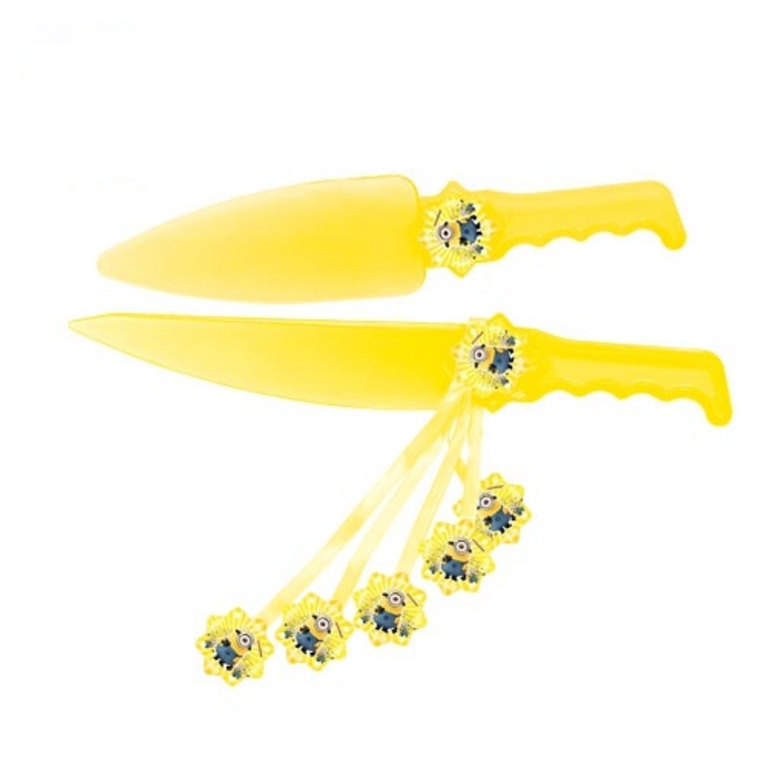 کارد و کفگیر کیک تم تولد مینیون بسته شامل یک عدد کارد بزرگ و یک عدد کفگیر