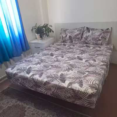 سرویس ملحفه مدل کشدار ni06062 طرح برگ انجیری کد 180 دو نفره سه تکه
