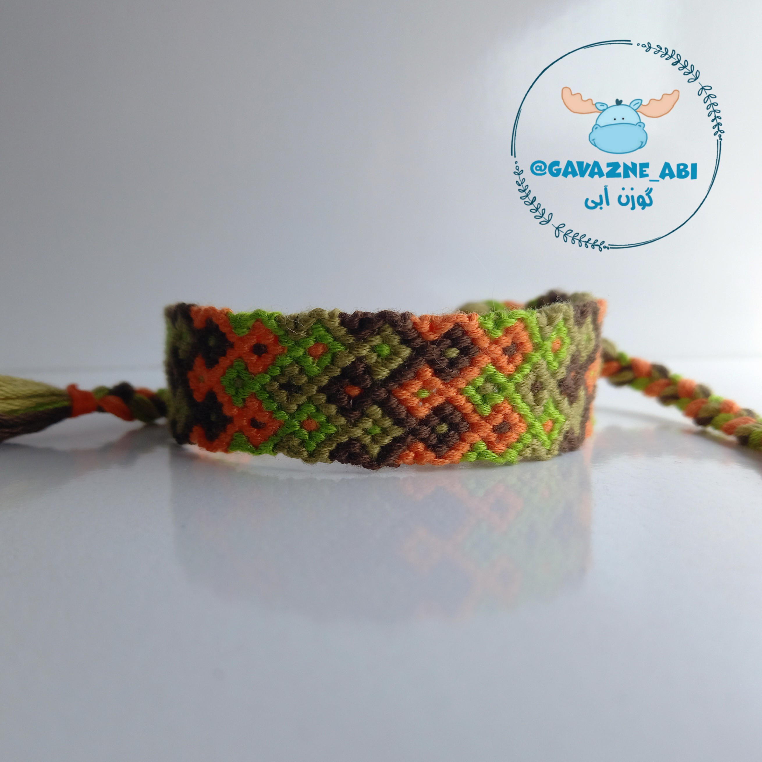 دستبند طرح تیموتی (رنگ های پاییزی) محصول کاملا دستساز خاص تیم گوزن آبی