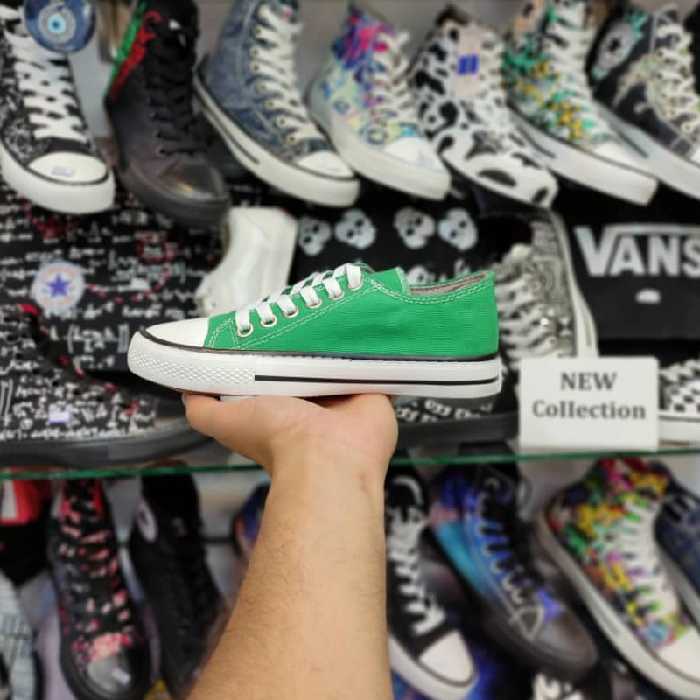 الستار. ساق کوتاه سبز سیدی