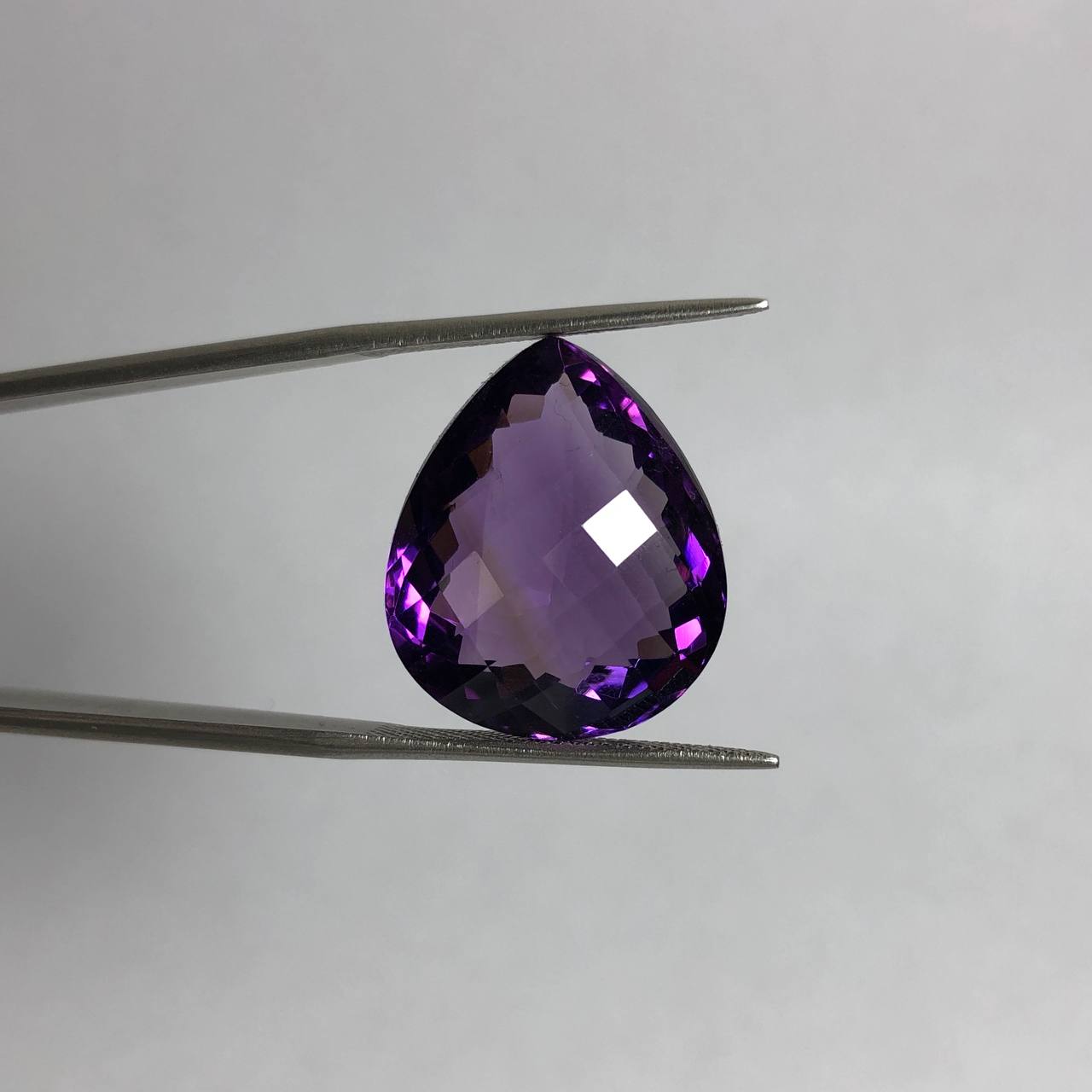 نگین قیمتی آمیتیست تراش طبیعی اشکی درجه یک 240286