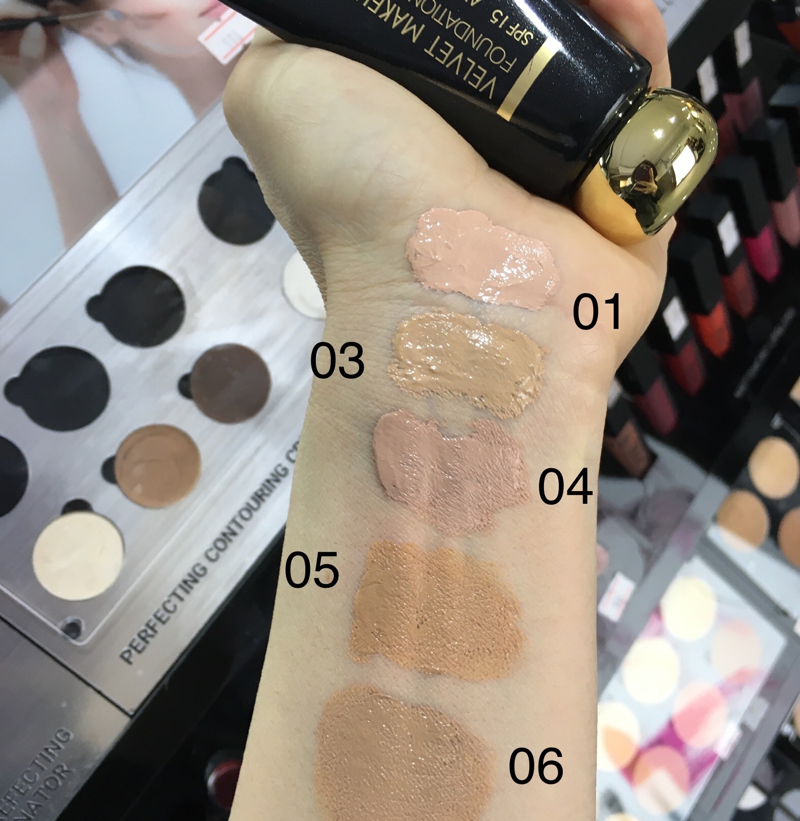 کرم پودر مای تناژ رنگ برنز حجم 35 میلی لیتر و حاوی spf 15 سری Black Diamond مدل Velvet Makeup شماره 06