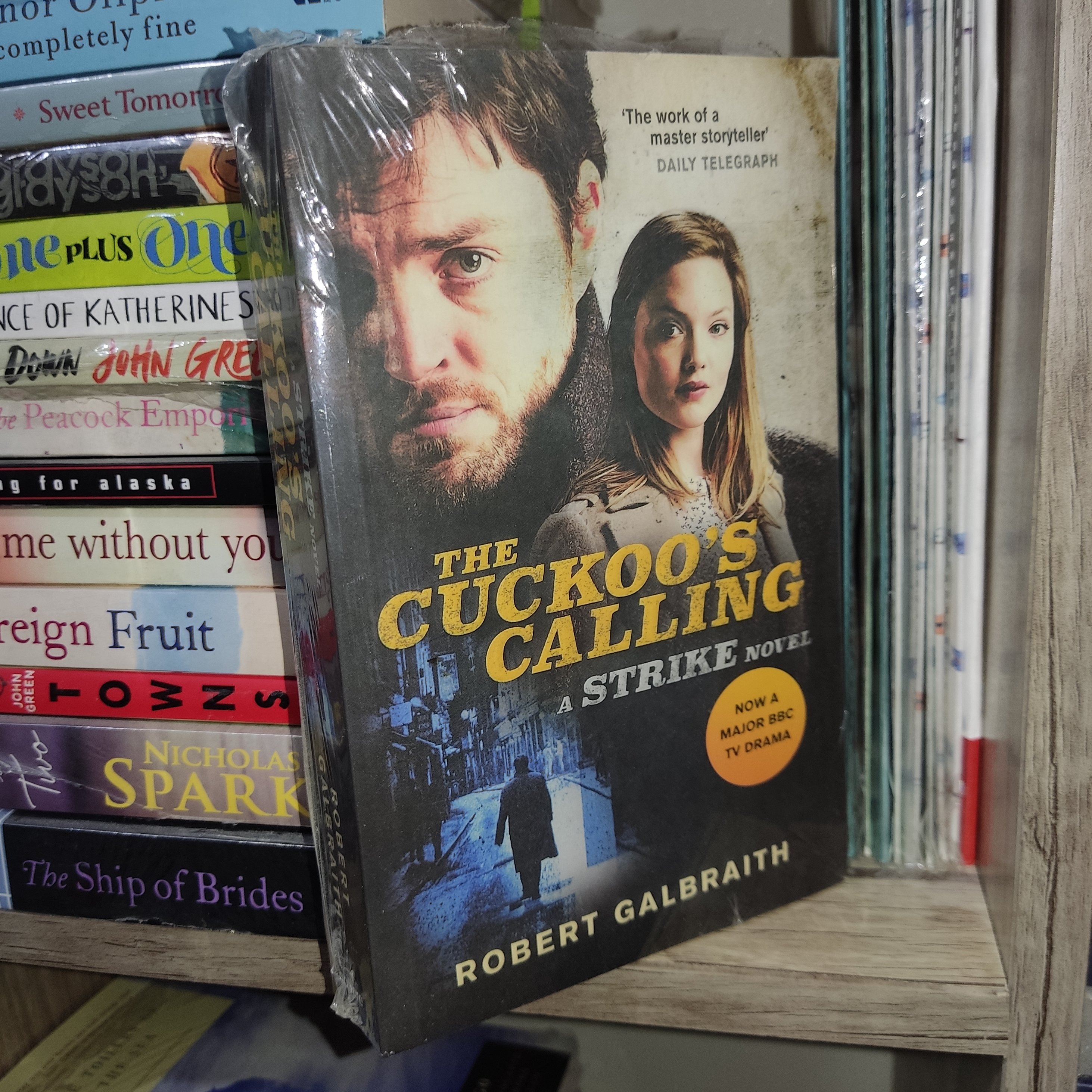 کتاب زبان اصلی The Cuckoos Calling (آوای فاخته) - اثر رابرت گالبریت (جی کی رولینگ)