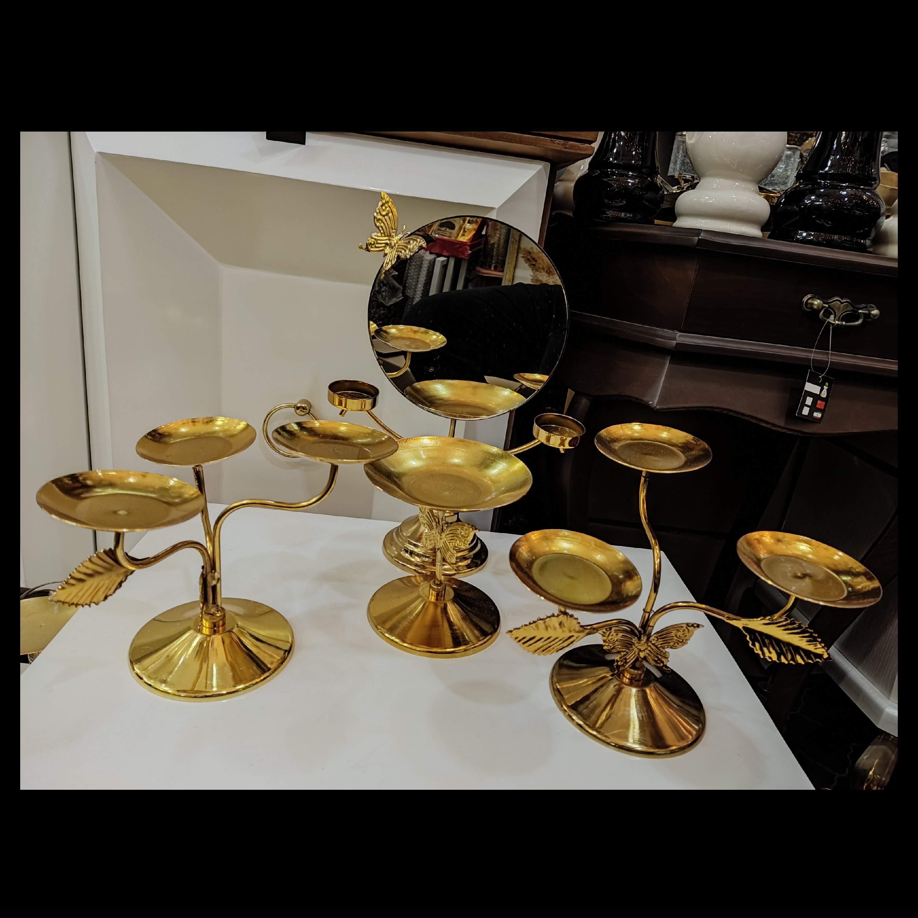 هفت سین نوروزی سال 1402 رنگ طلایی جنس فلز  سفره هفت سین یه شاخه طرح برگ 