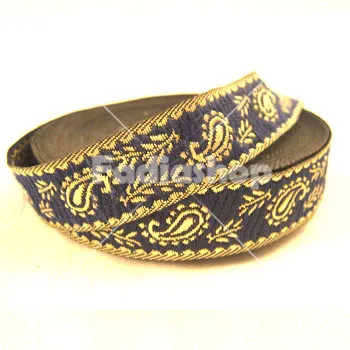 نوار طرح دار باریک