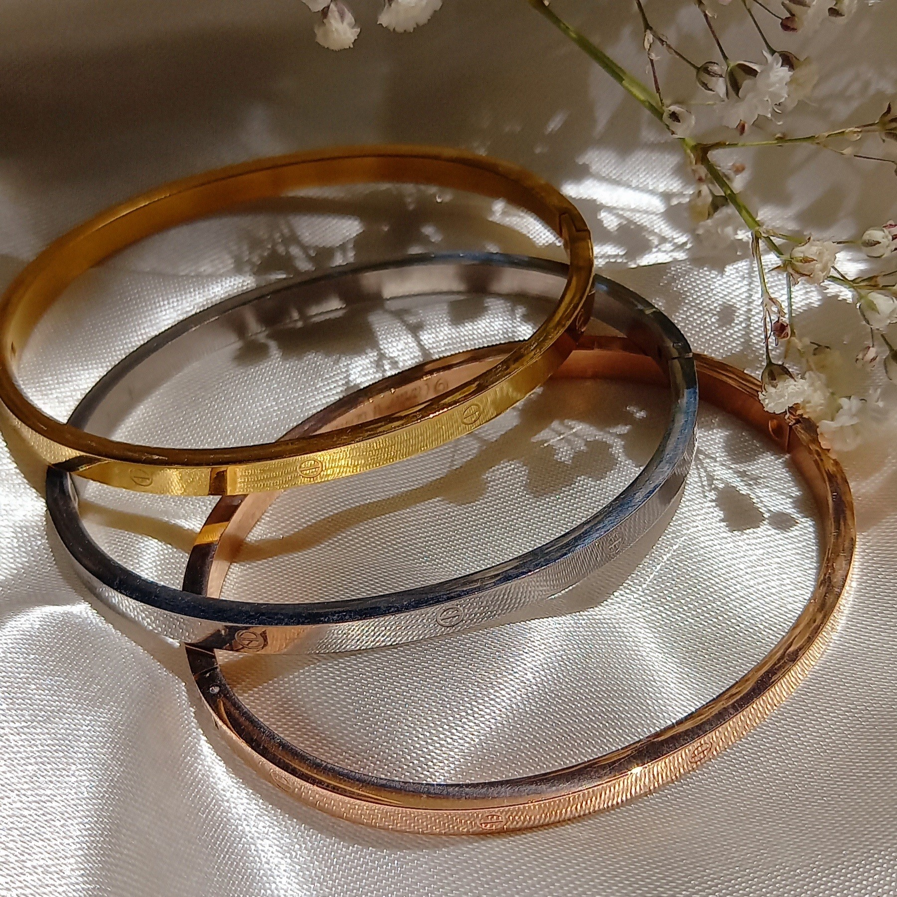 دستبند کارتیر  استیل رنگ ثابت