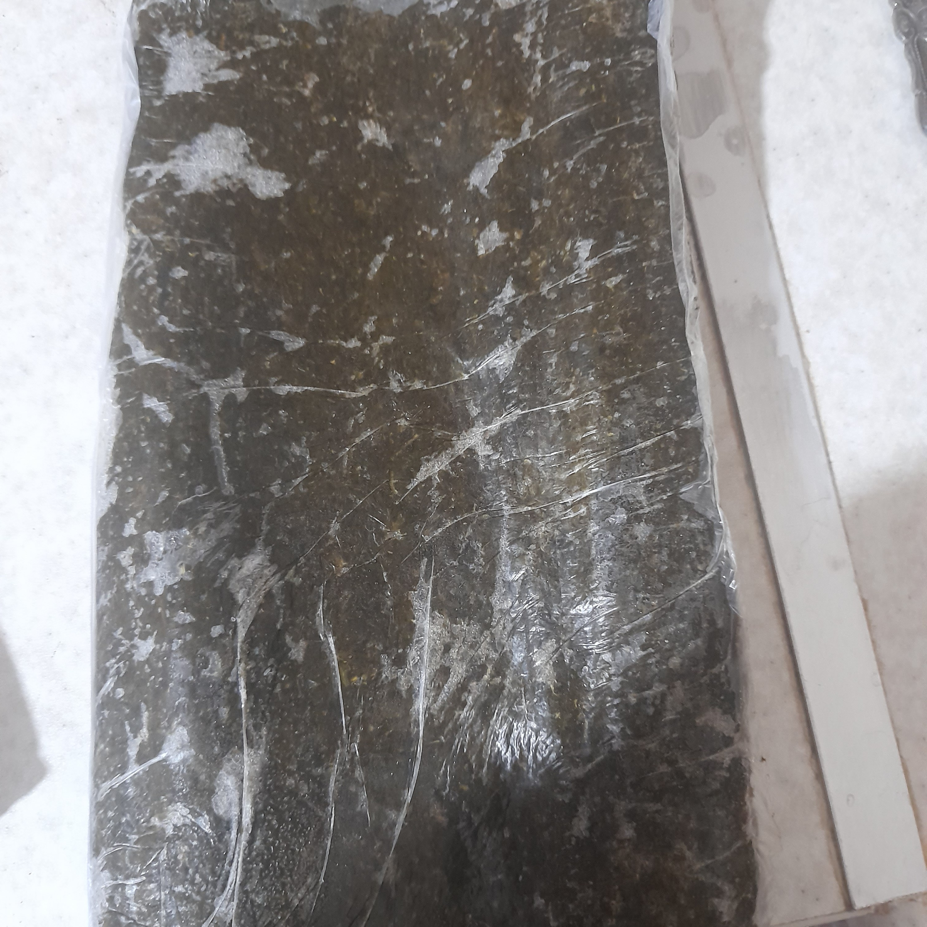 سبزی قورمه تفت داده خوش طعم و خوش بو و  خوشمزه شمال ارگانیک مستقیم از باغ خودم همراه اناریجه و زولنگ یک کیلویی 