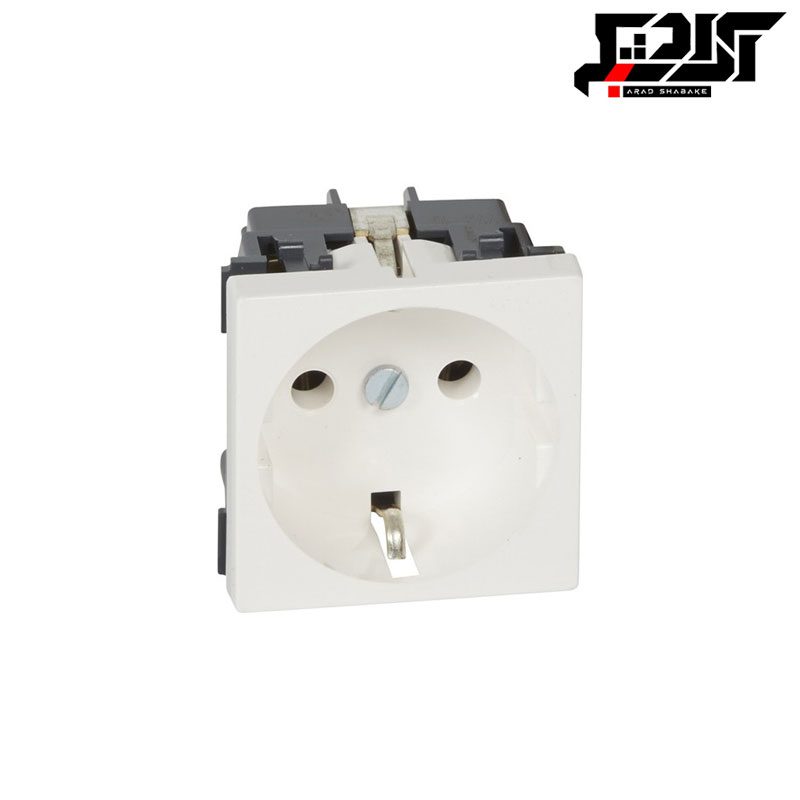 پریز برق سفید