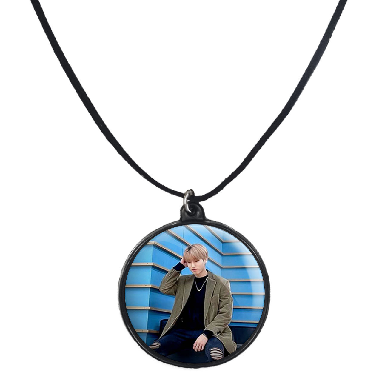 گردنبند پرمانه طرح straykids کد pmb.12307 مدل دو طرفه