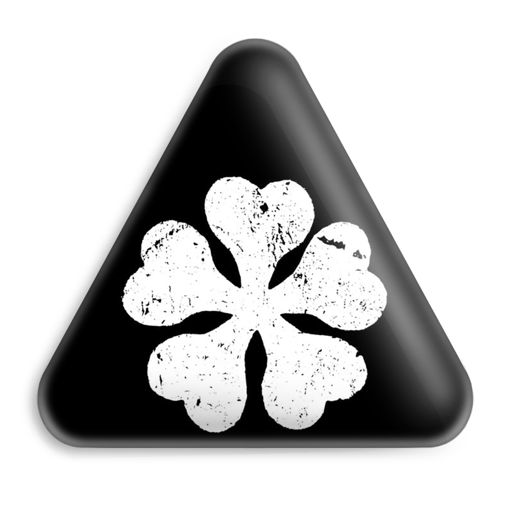 پیکسل خندالو طرح پنج شبدر شیطانی انیمه بلک کلاور Black Clover مدل مثلثی کد 11722