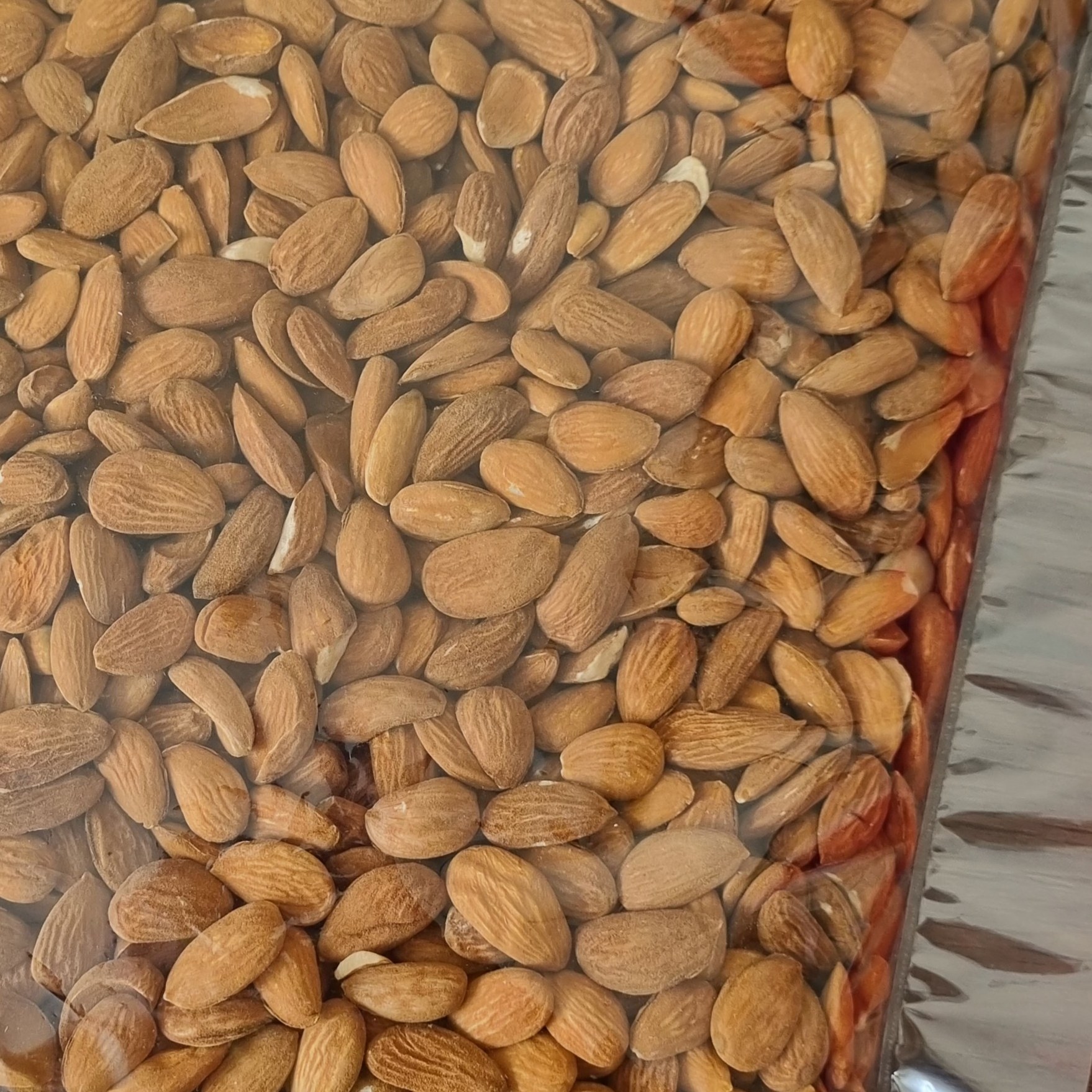 مغز بادام درختی شیرین تر از عسل محصول فردوس خراسان جنوبی بسته 1 کیلویی