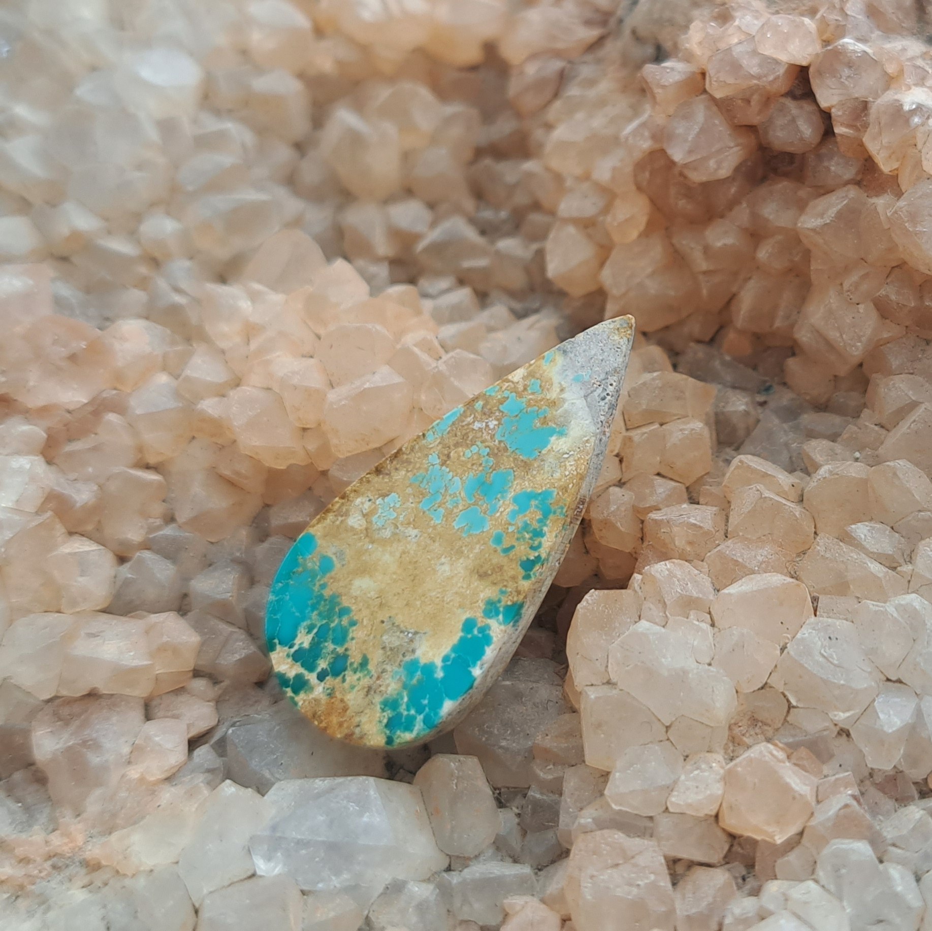 نگین فیروزه نیشابور کد 8940