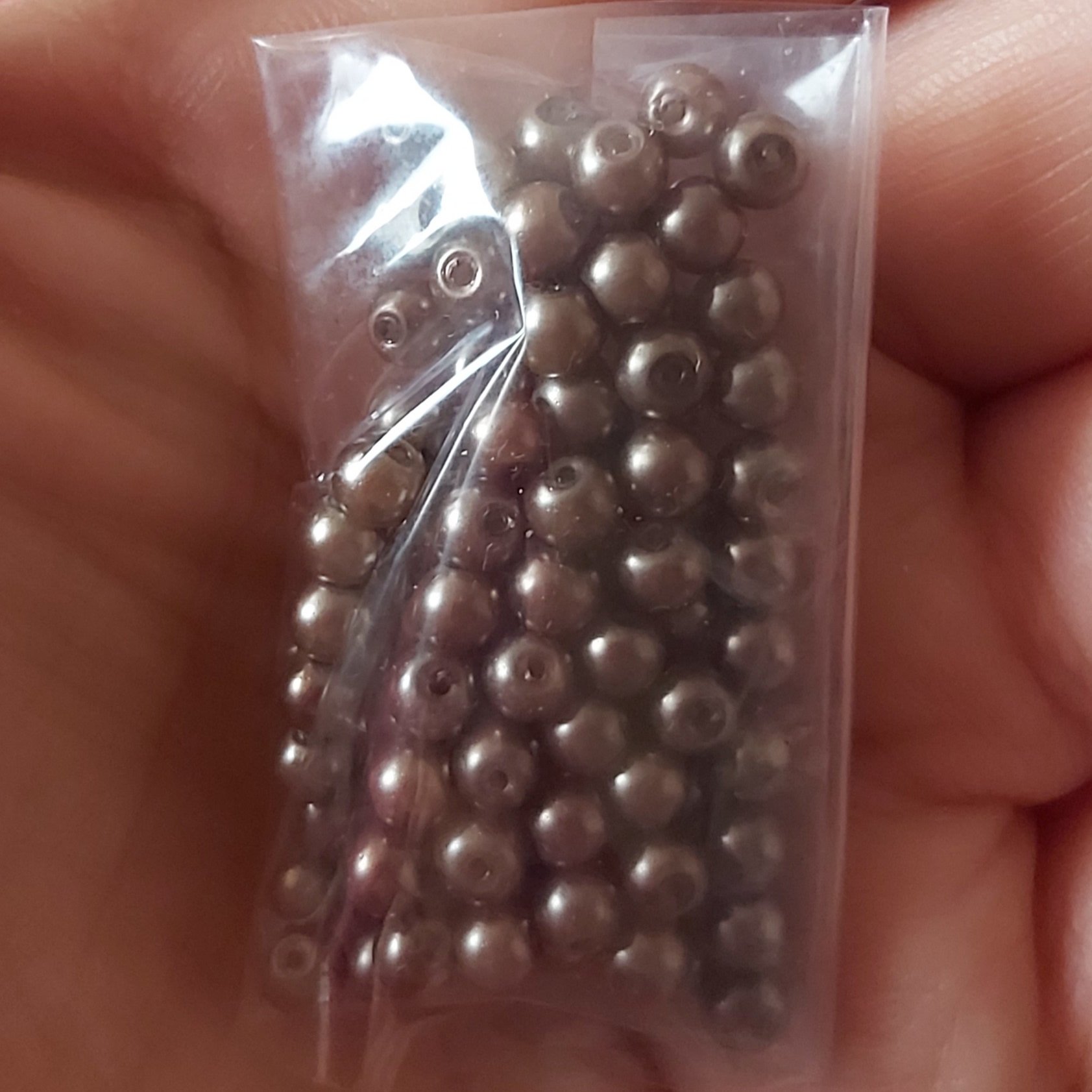 مروارید سنگی قهوه‌ای  روشن سایز4 پک100عددی