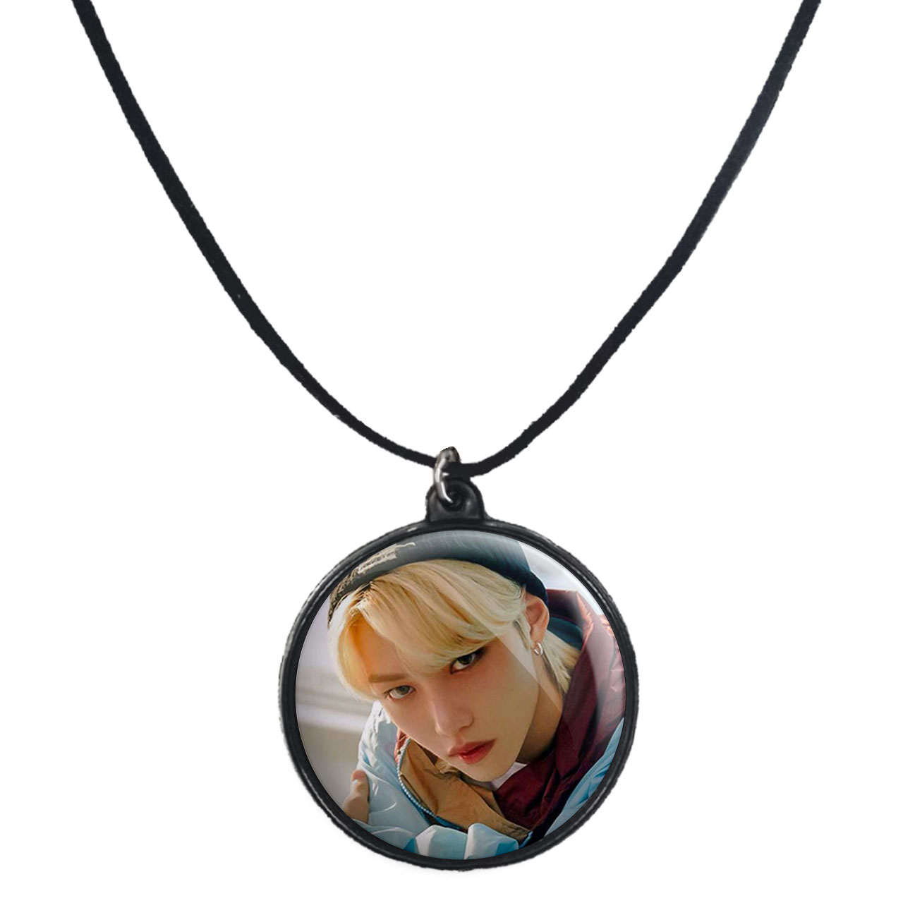 گردنبند پرمانه طرح straykids کد pmb.12280 مدل دو طرفه