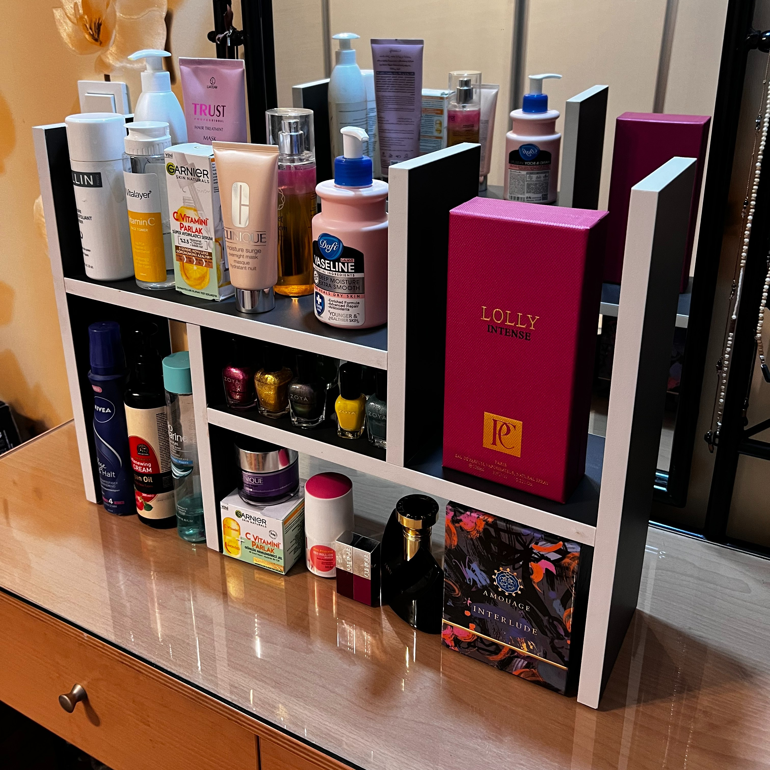 استند لوازم آرایشی چند کاره با ابعاد گوناگون در یک محصول-کیفیت عالی