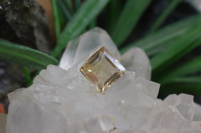 کوارتز لیمویی