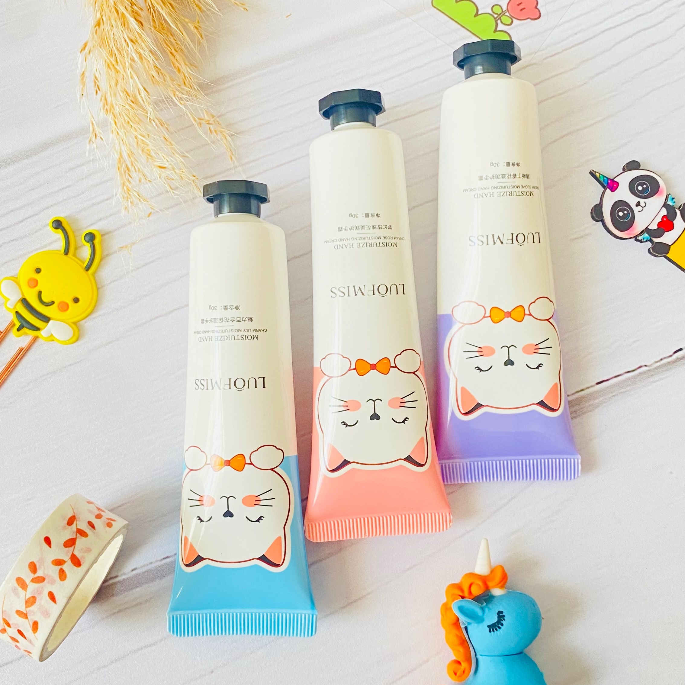 کرم مرطوب کننده دست و صورت