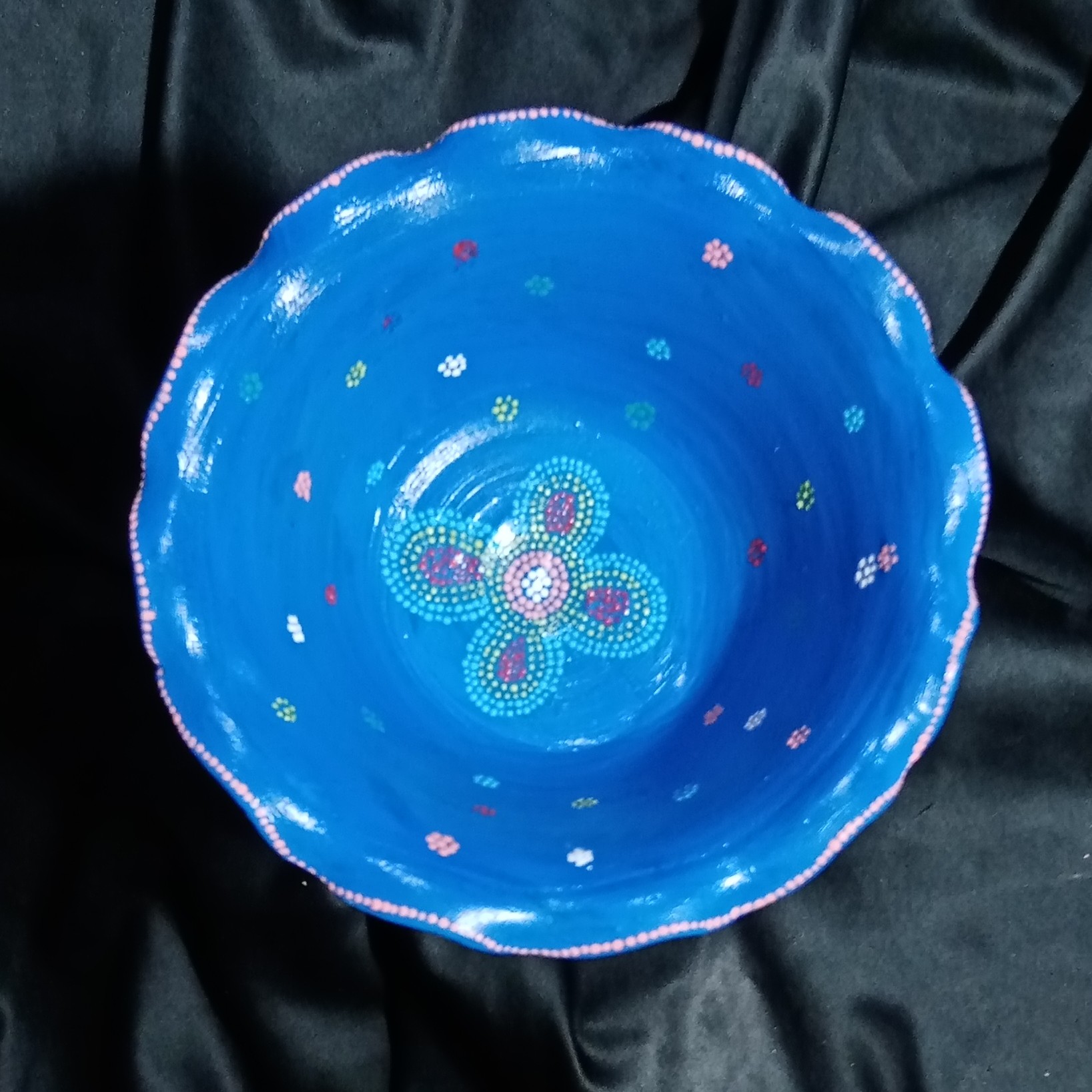 هفت سین سفالی. هفت سین نقطه کوبی شده. ظروف سفالی. 