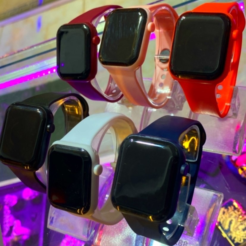 ساعت مشابه اپل واچ ، ساعت دیجیتال ، طرح اپل واج ، بند سیلیکونب