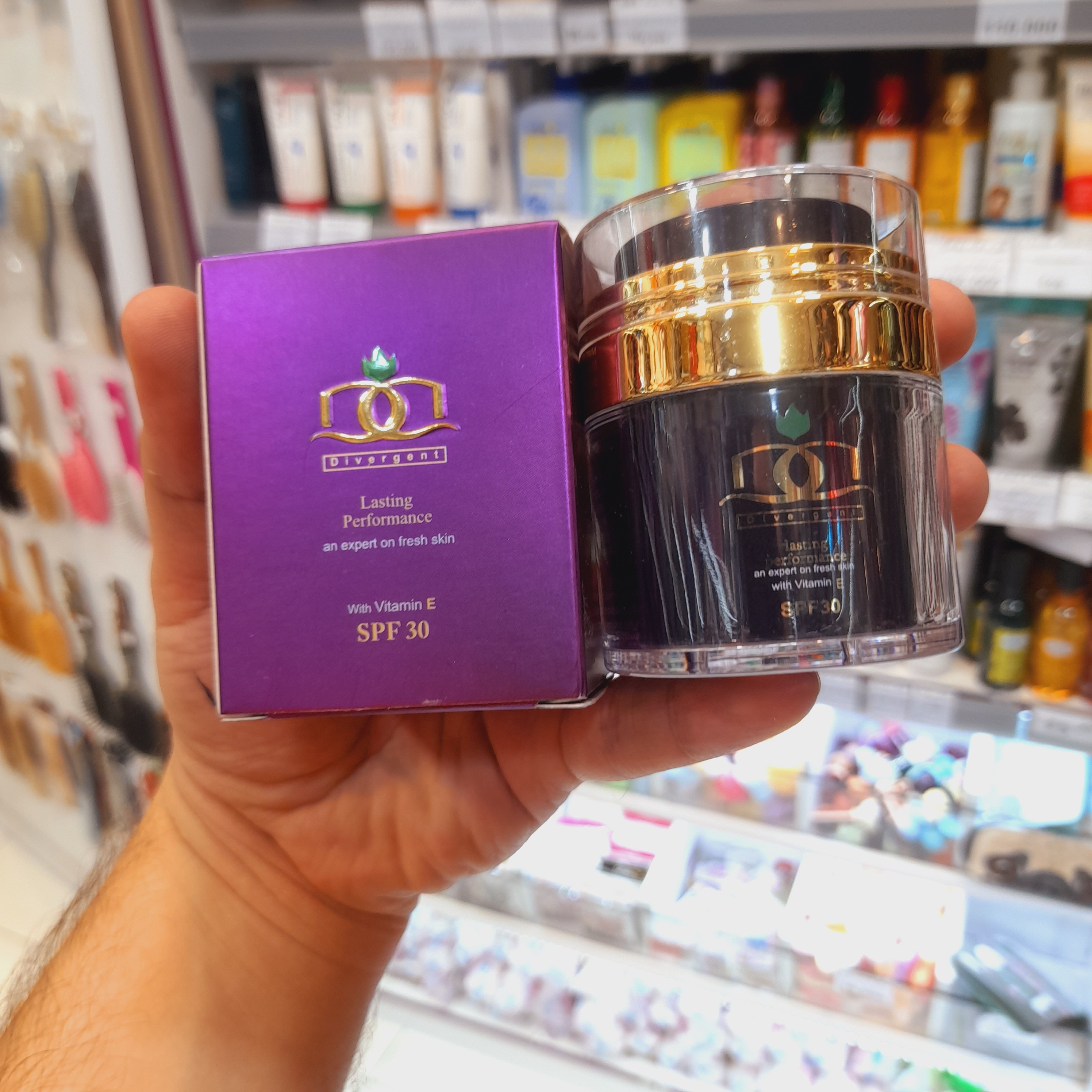 کرم پودر گیاهی دیورجنت 30 میل SPF 30 ویتامین E شماره 305