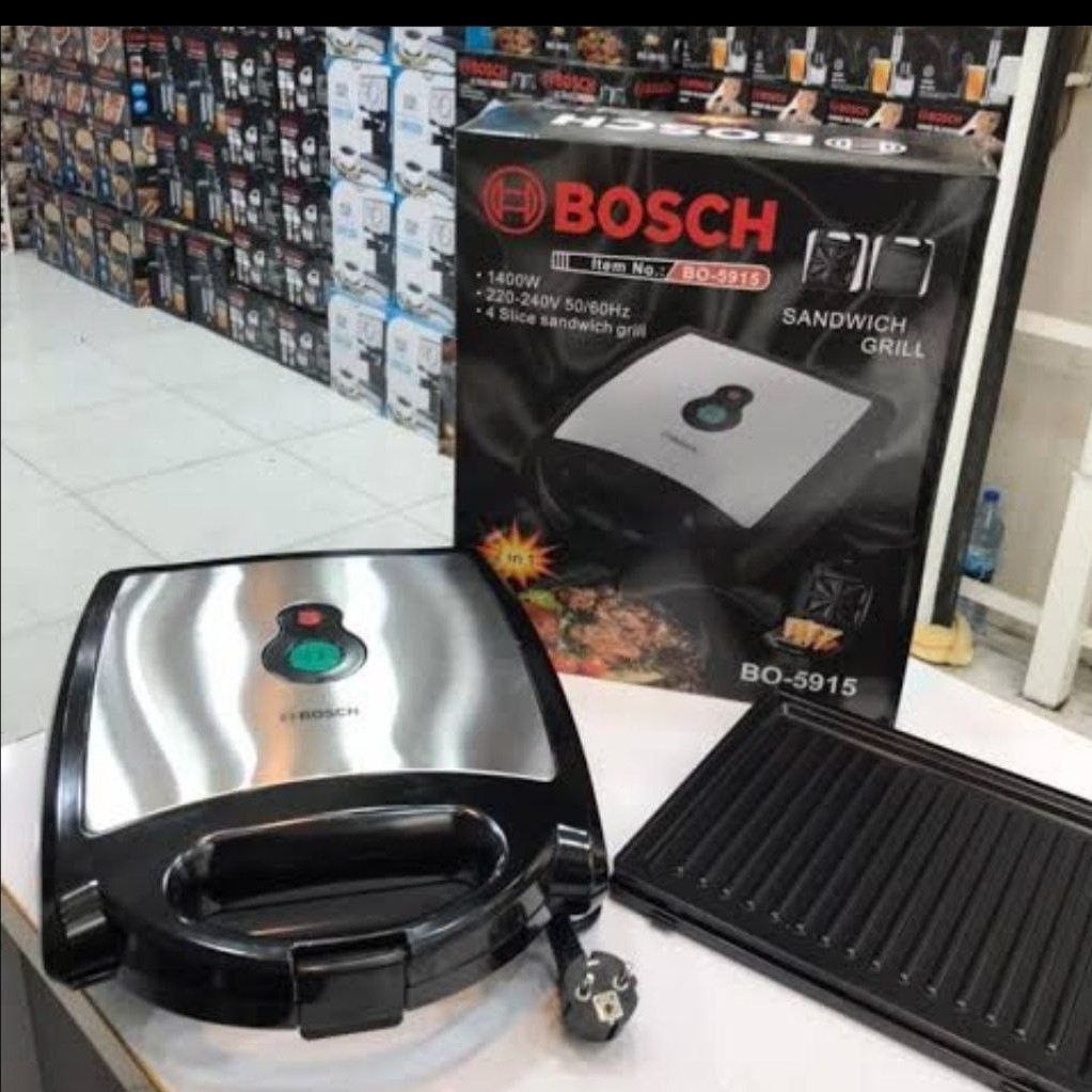 ساندویچ ساز 8 خانه بوش 
دارای 2 صفحه اسنک و گریل 
