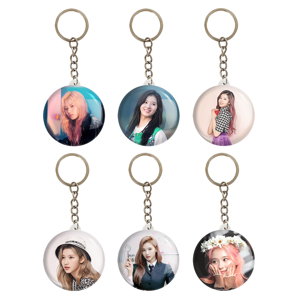 جاکلیدی خندالو مدل سانا گروه توایس TWICE کد 1161A مجموعه 6 عددی