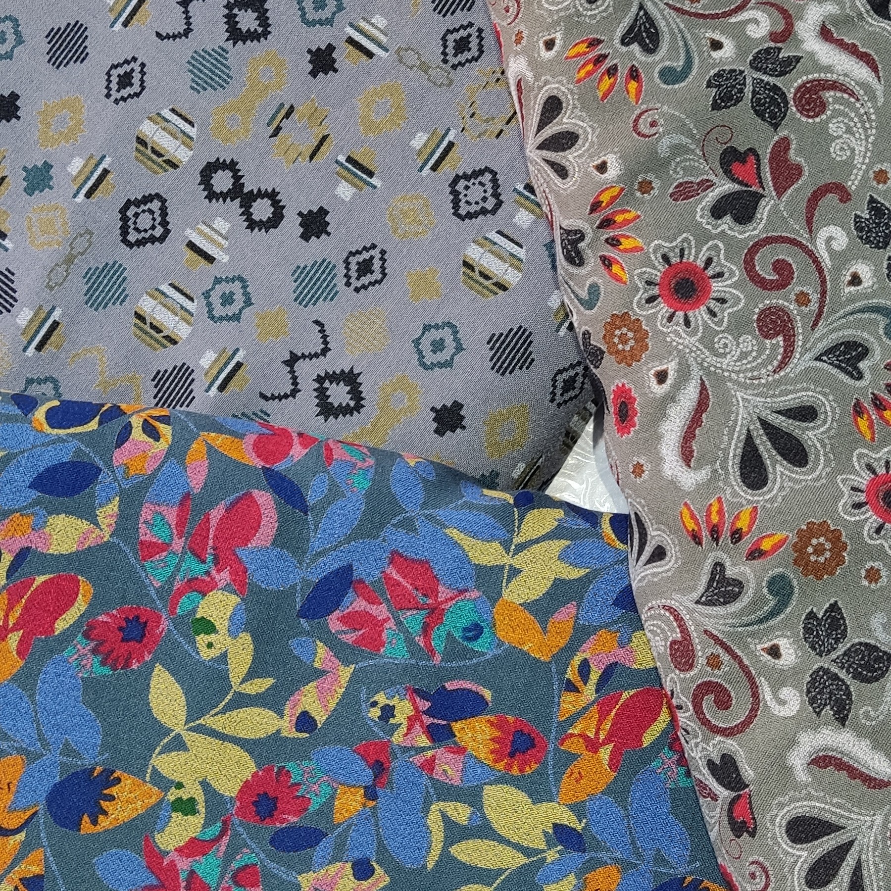 پارچه شانتون طرح دار